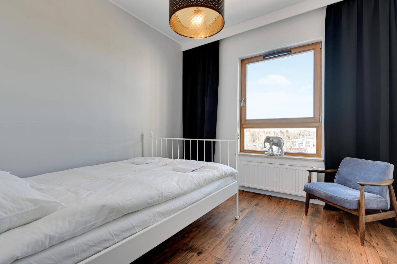 Platinium Zajezdnia Wrzeszcz Apartment กดัญสก์ ภายนอก รูปภาพ